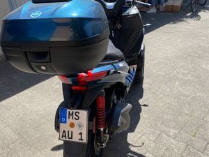 PIAGGIO MP3 300 SPORT