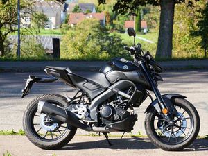 YAMAHA MT-125
