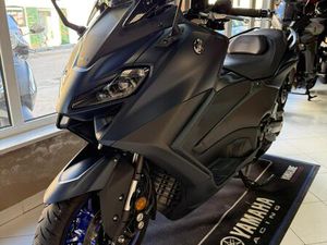 YAMAHA T MAX 560+SPORT VIZIR&REG (SA 25%PDV-LEASING-KARTICE) ZAMJENA, 2023 GOD.