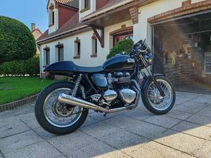 TRIUMPH THRUXTON