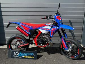 ?OFFRE BETA RR 50 TRACK BLEUE ?