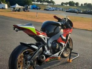 CBR 1000 RR SC59 ROUTE/PISTE
