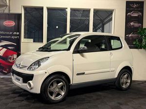 AIXAM ROADLINE XL MOPEDAUTO LEICHTMOBILE MICROCAR 45KM KUBOTA