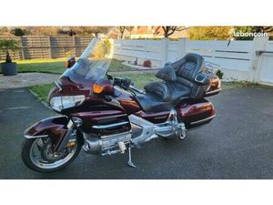 GOLDWING GL1800 AVEC TRAIN D'ATTERRISSAGE POUR MOTO