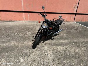 TRIUMPH BONNEVILLE