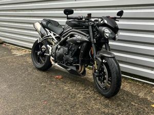 TRIUMPH 1050 SPEED TRIPLE RS