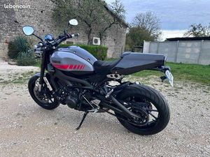 YAMAHA XSR 900 ABARTH
