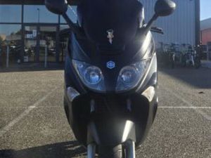 PIAGGIO XEVO 125 2013 125 CM3 | SCOOTER | 12 990 KM | NOIR | 33260 LA TESTE