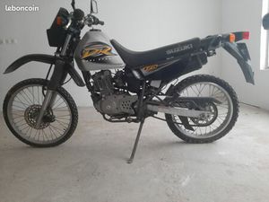 SUZUKI 125 DR DUAL SPORT