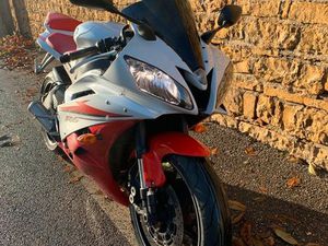 YAMAHA YZF R6 2007 24.680 KMS CT OK