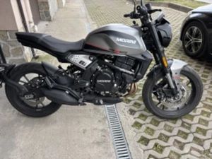 MOTO MORINI SEIEMMEZZO 650