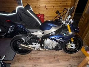 BMW S1000R