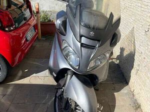 SUZUKI BURGMAN 650 GRIGIO