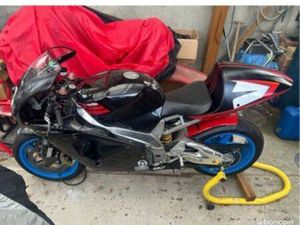 APRILIA RSV 1000 PISTE