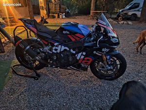 APRILIA RSV4 2009 FACTORY