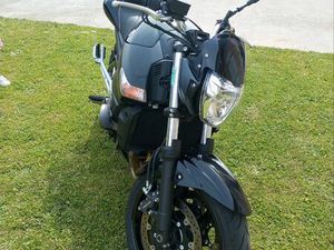 VEND OU ÉCHANGE 600GSR