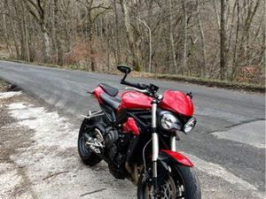 STREET TRIPLE 660 A2