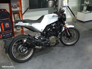 HUSQVARNA 401 VITPILEN