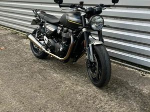 TRIUMPH 1200 SPEED TWIN