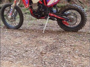 ÉCHANGE CONTRE QUAD