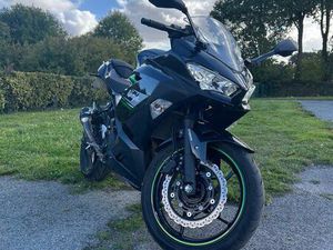 NINJA 400