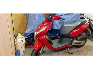 SCOOTER PEUGEOT KISBEE 50CC 2021