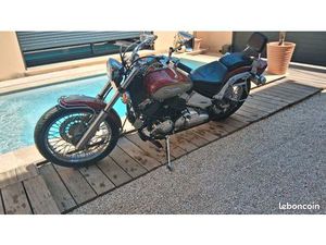 DRAGSTAR 650 1ERE MAIN