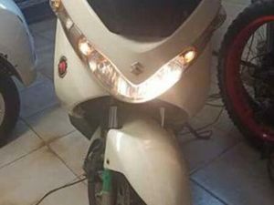 SUZUKI - BURGMAN EXECUTIVE 125