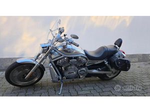 HARLEY DAVIDSON V-ROD