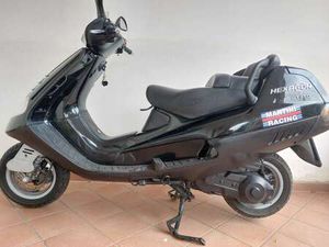 PIAGGIO HEXAGON 250 GT (MOTORE HONDA) NERO