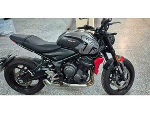 TRIUMPH - TRIDENT 660