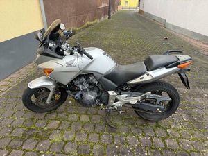 HONDA CBF 600