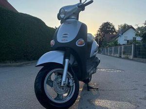 ICH BIETE EINEN ,,KYMCO YUP 50“ 2 TAKT AN