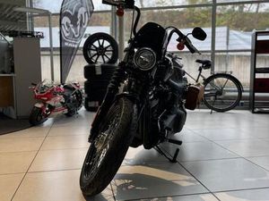 HARLEY-DAVIDSON STREET BOB