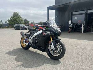 APRILIA RSV4