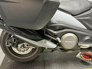 2022 KYMCO AK 550