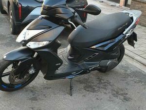 ② KYMCO AGILITY 16+ 125 CC INJECTION TRES BONNE ETAT.