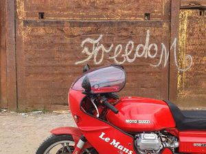 MOTO GUZZI LE MANS II