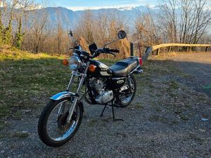 SUZUKI 125 GN