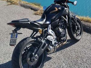 YAMAHA MT-07 PURE 35KW A2 LILLA