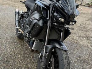 YAMAHA MT10 2023