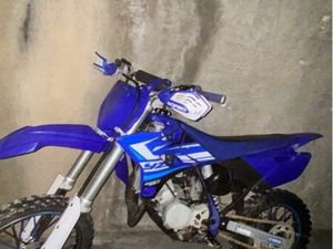 85 YZ