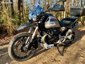MOTO GUZZI V85 TT TRAVEL