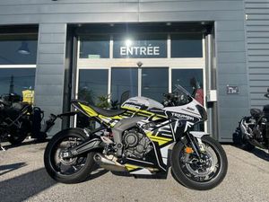 TRIUMPH  DAYTONA 660 2025 660 CM3 | MOTO SPORTIVE | 1 800 KM | BLANC | 13011 MARSEILLE 11