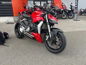 DUCATI STREETFIGHTER V2