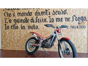 VENDO BETAMOTOR REV-3 250 (2002 - 05) USATA A CAGLIARI (CODICE 9886663) - MOTO.IT