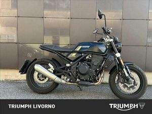 VENDO BRIXTON MOTORCYCLES CROSSFIRE 500 (2021 - 25) USATA A LIVORNO (CODICE 9886911) - MOTO.IT