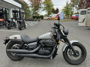 2025 HONDA HADOW PHANTOM