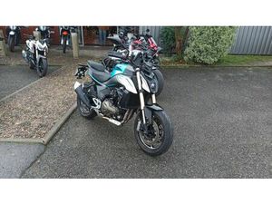 QJ MOTOR SRK 550 2025 500 CM3 | MOTO ROADSTER | 900 KM | BLEU | 64600 ANGLET