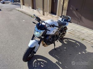 YAMAHA FZ1 1000 150 CV